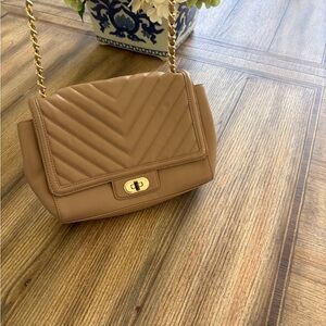 Talbots Vintage- like new.  Quilted Chevron Leather Shoulder Bag - Tan